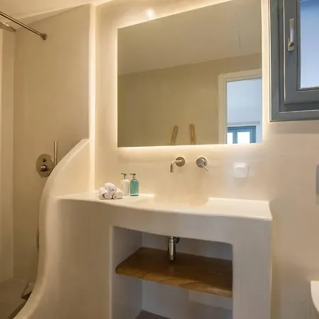 Aba ηospitalite Paros- The Luxury Suite, Naousa, Paros *